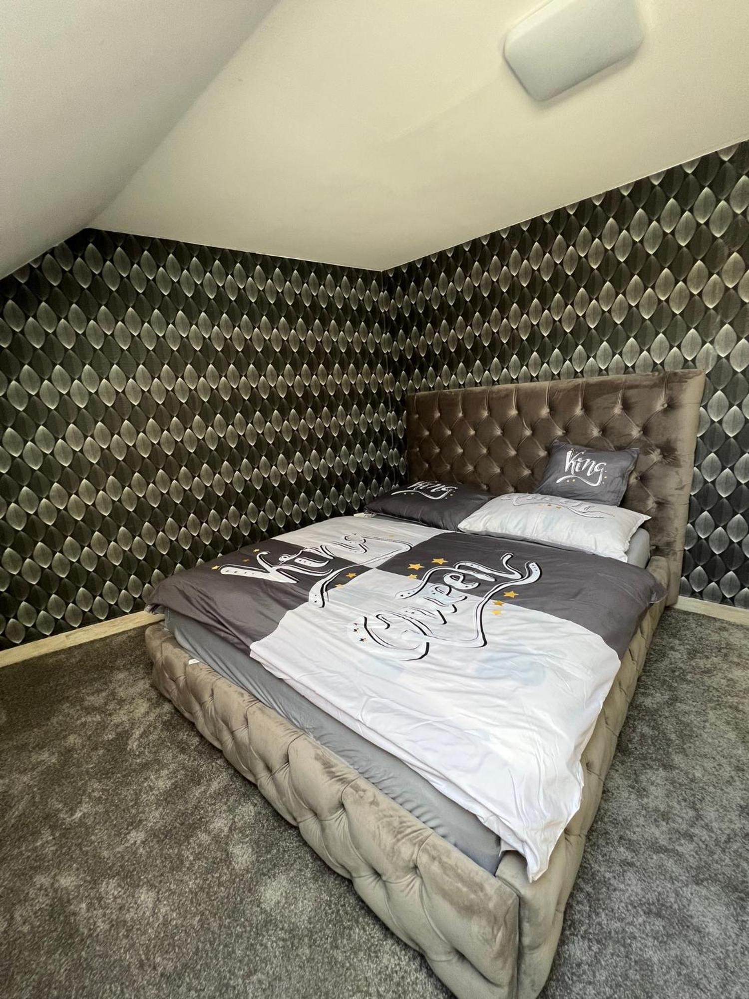Adel Apartman Kisujszallas ภายนอก รูปภาพ